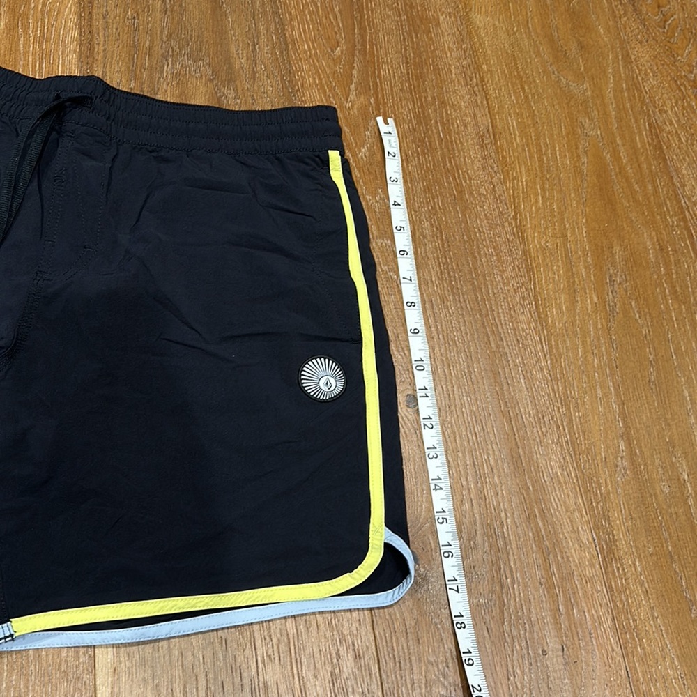 Volcom Swim Shorts - Picture 5 of 5